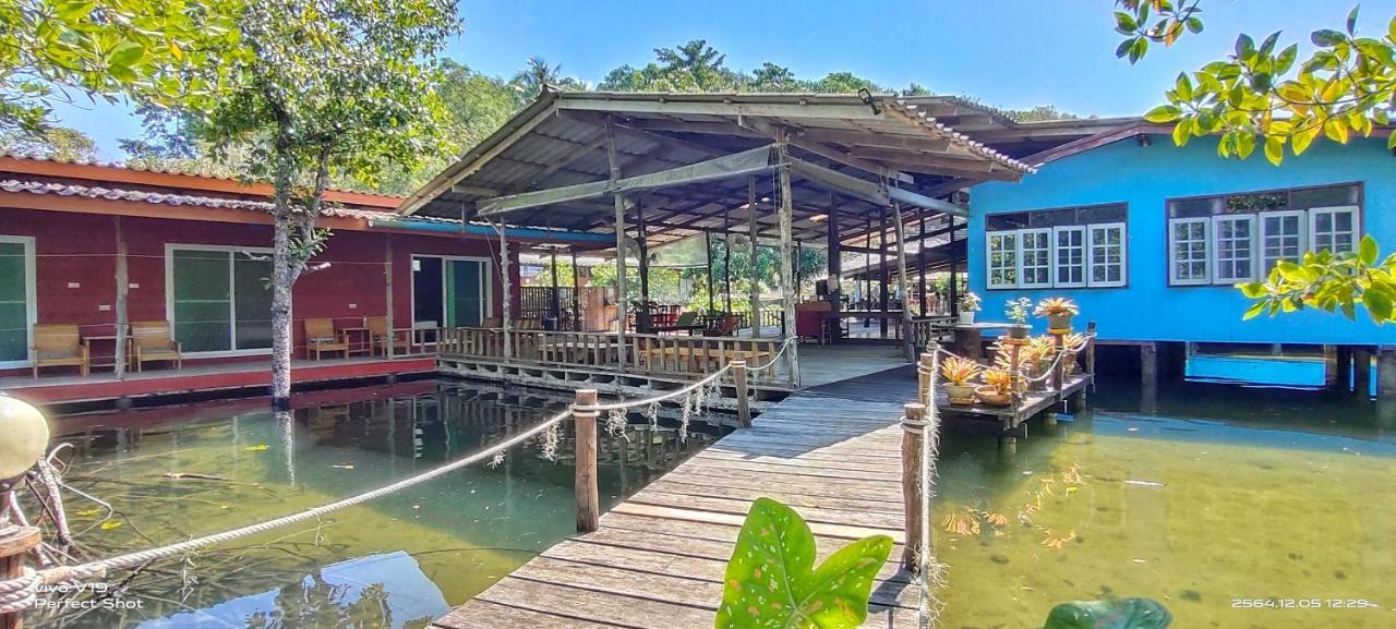 Ta Yai Homestay  Ko Kut Luaran gambar
