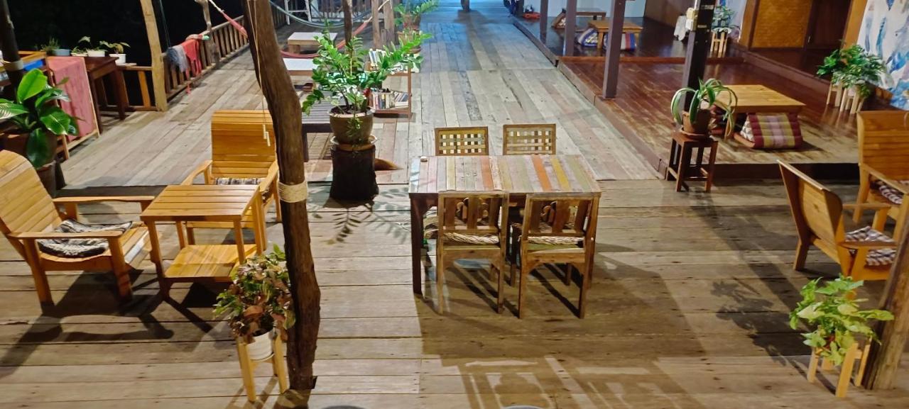 Ta Yai Homestay  Ko Kut Luaran gambar