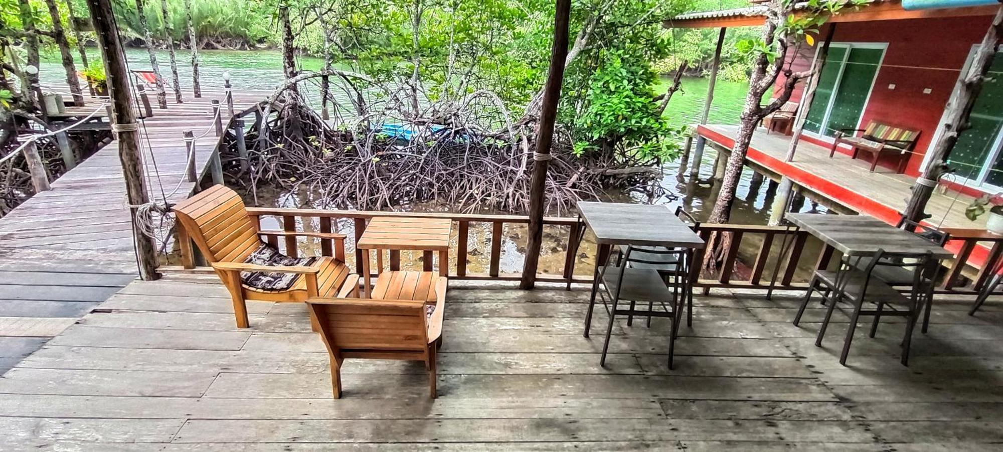 Ta Yai Homestay  Ko Kut Luaran gambar