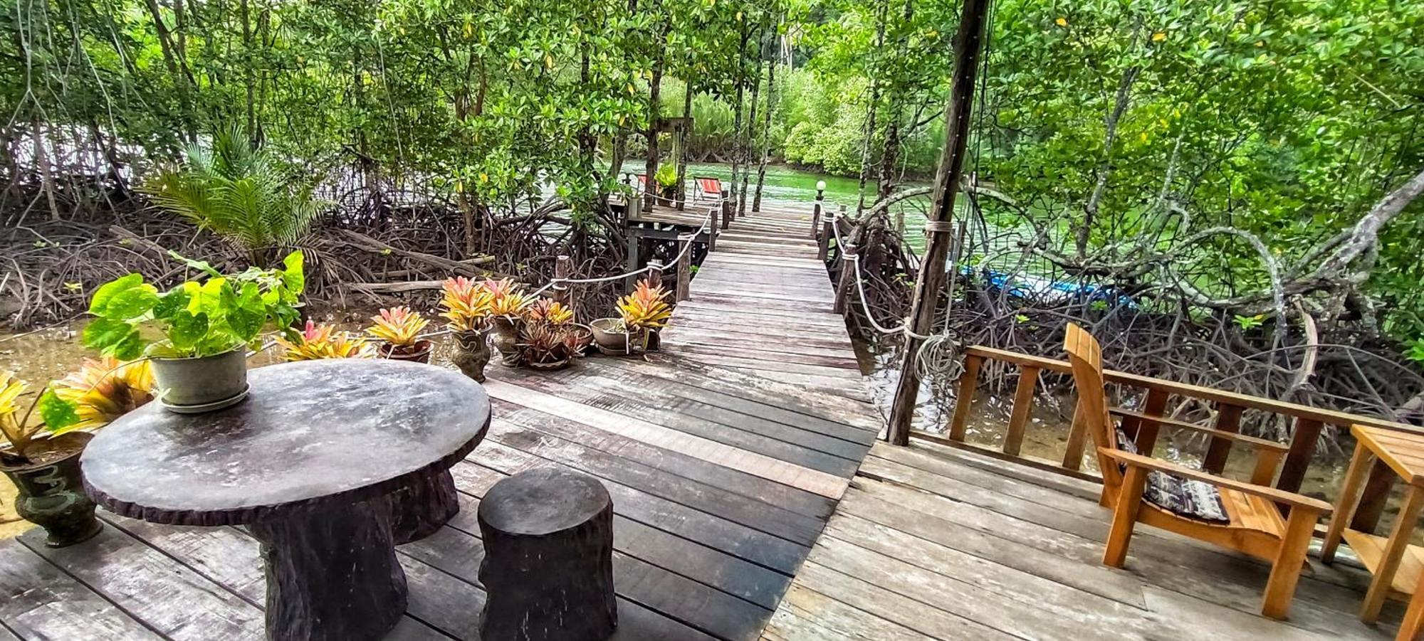 Ta Yai Homestay  Ko Kut Luaran gambar