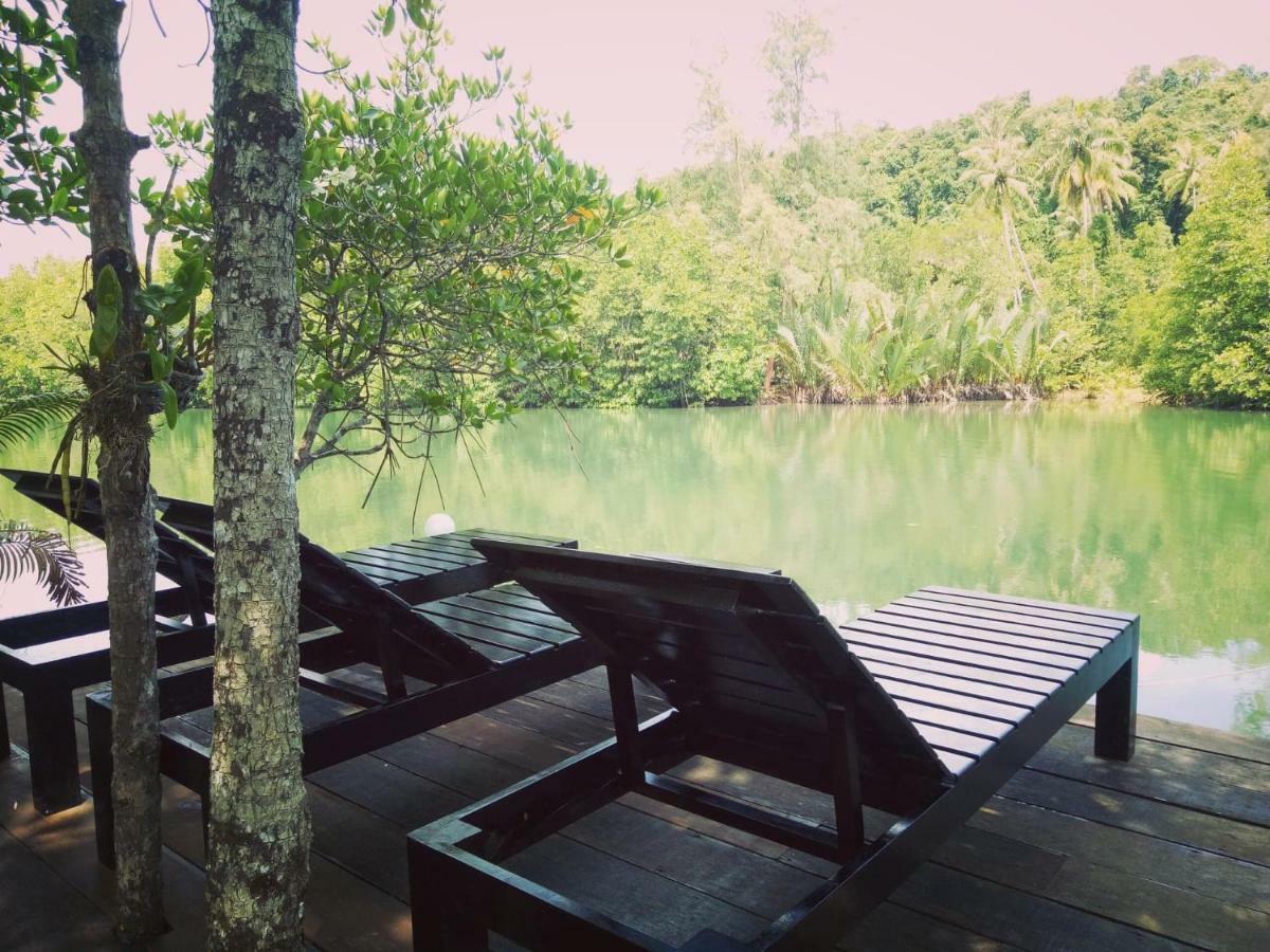 Ta Yai Homestay  Ko Kut Luaran gambar