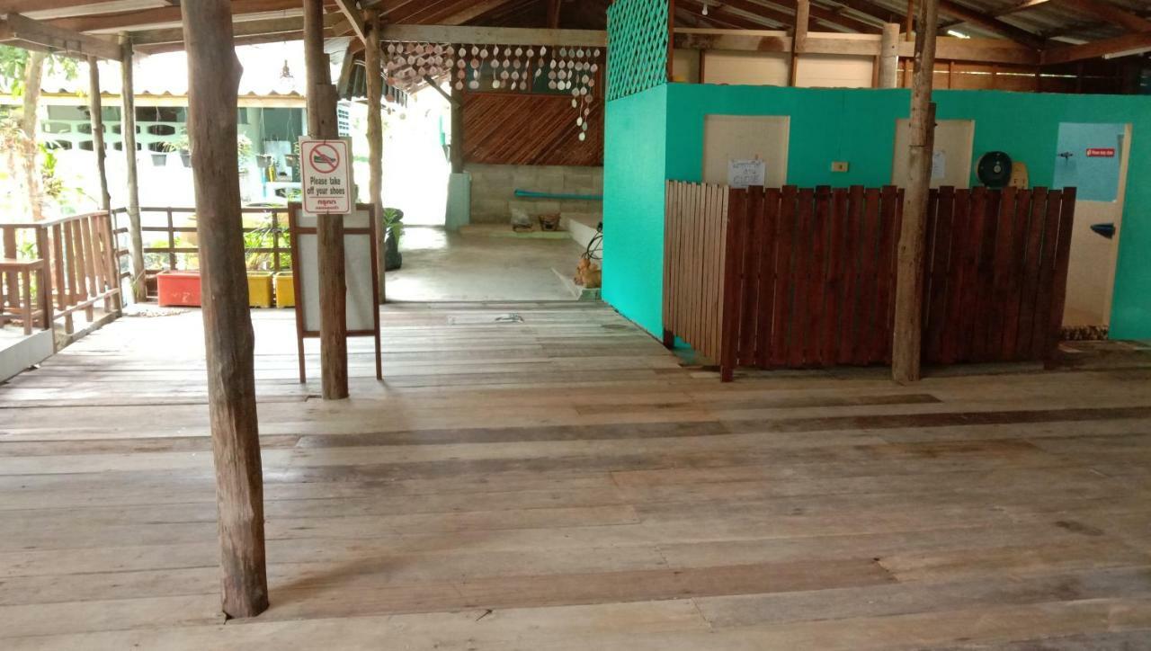 Ta Yai Homestay  Ko Kut Luaran gambar