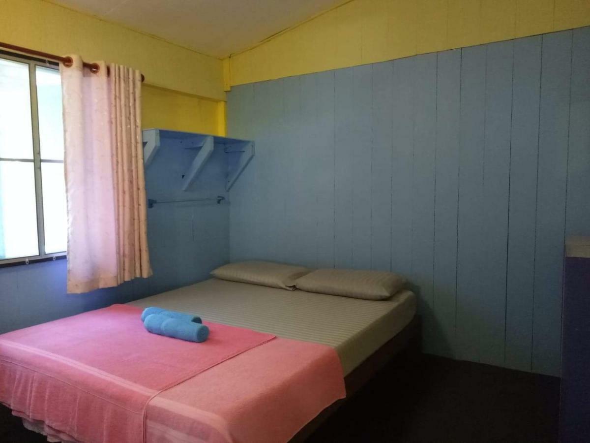 Ta Yai Homestay  Ko Kut Luaran gambar
